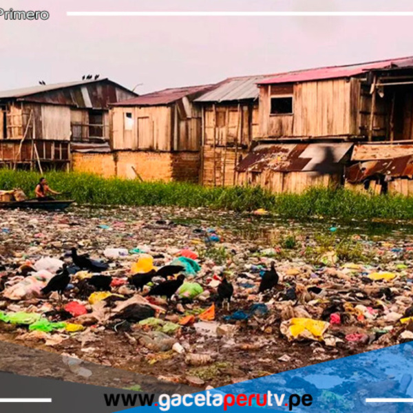 Vecinos de Loreto denuncian contaminación de basura en el río Itaya
