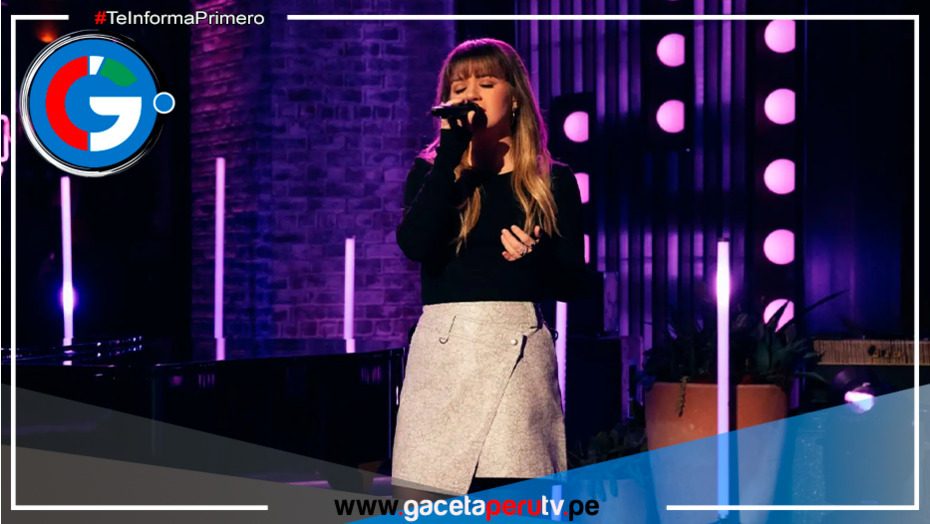 Kelly Clarkson eleva la emoción en una poderosa interpretación de 'What Was I Made For?' de Billie Eilish