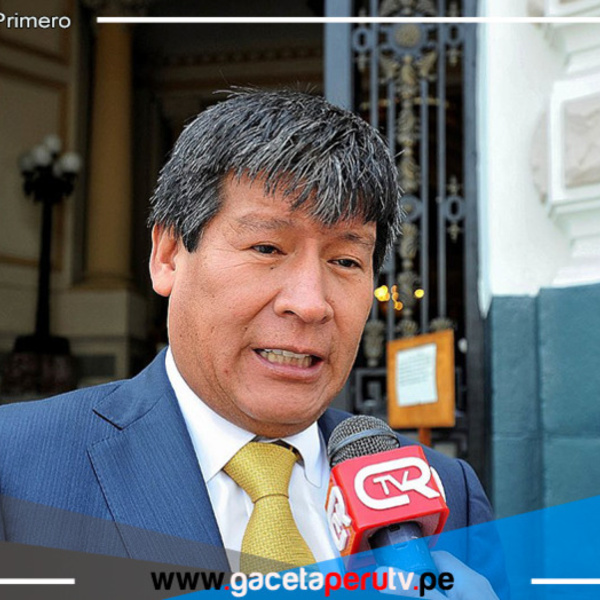 El gobernador de Ayacucho envía Rolex a la fiscalía, pero se niega a declarar personalmente