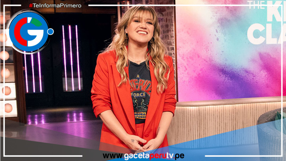 Kelly Clarkson brilla con su versión rockera de "Midnight Sky" de Miley Cyrus en su show