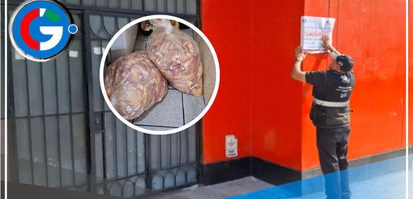 Clausuran chifa por encontrar cucarachas muertas