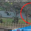 Conductor embistió a un policía para evitar intervención