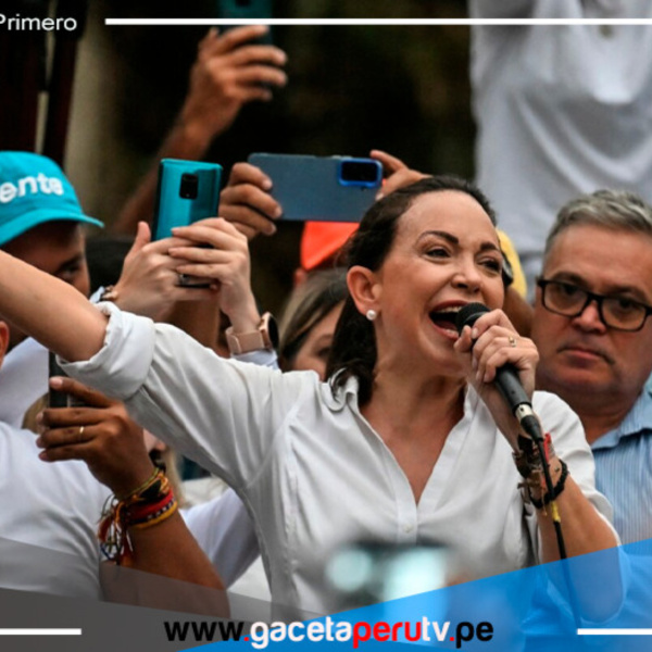  Edmundo González designado candidato presidencial en Venezuela
