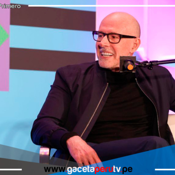 El empresario Scott Galloway enfatiza el storytelling como habilidad esencial para el éxito en la era de la IA