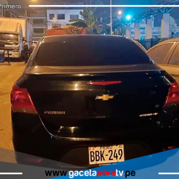 Mujer fue retenida en el vehículo de presunto falso colectivero en Santa Anita