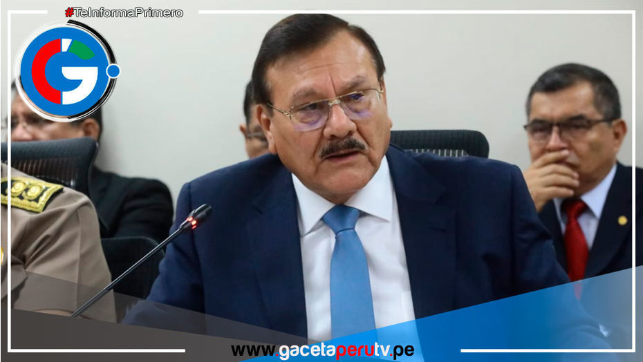 Renuncia el ministro del Interior, Walter Ortiz Acosta, tras polémica decisión