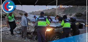 Camioneta se despista y cae al Río Rímac