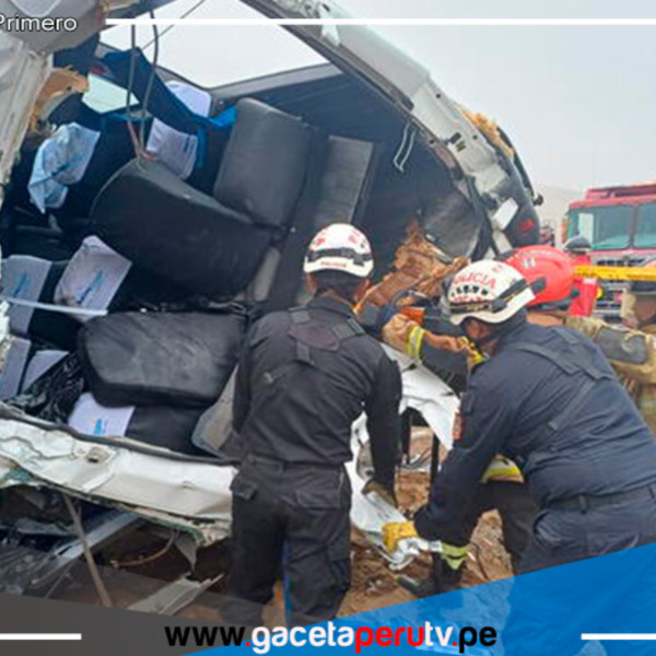 Múltiple choque deja tres fallecidos y 40 heridos en la Variante de Pasamayo