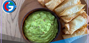 Prepara un rico guacamole con arvejas 