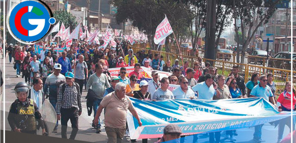 Minedu promete pagarles bono de 380 soles a docentes tras paro de 24 horas