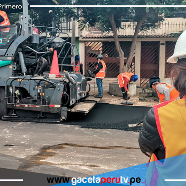 Avanzan Trabajos de Asfaltado en la Urbanización Los Viñedos en Comas