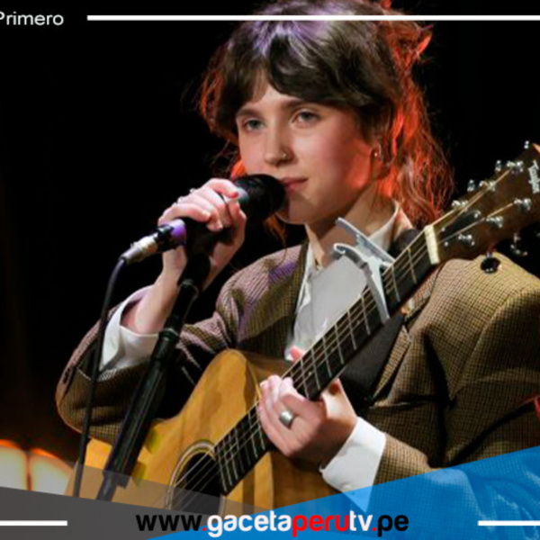 Clairo presenta su nuevo álbum 'Charm' con un enfoque más colaborativo y orgánico