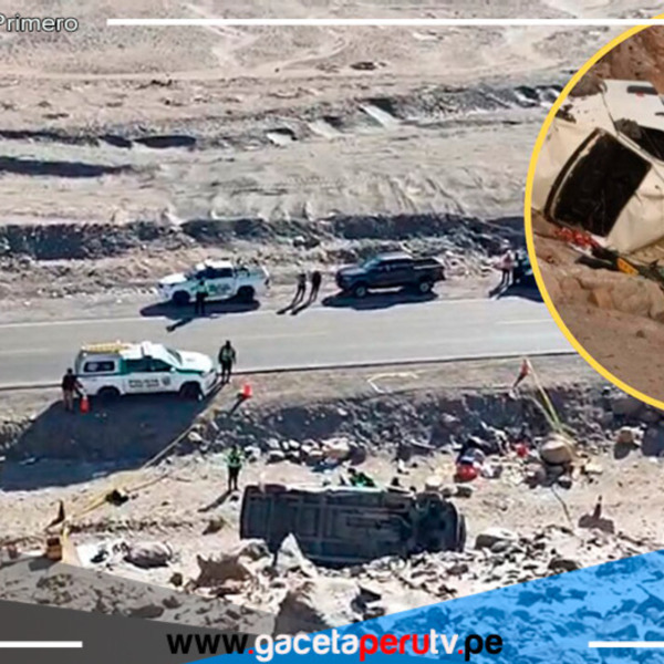 Seis muertos y diez heridos deja volcadura de minivan