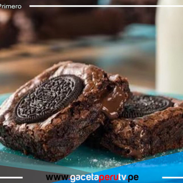 Prepara unos ricos brownies de oreo