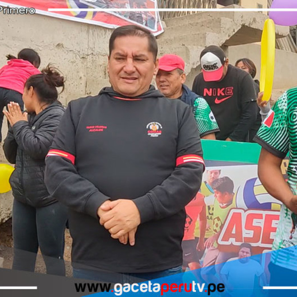 Alcalde de Comas Premia a Campeones de Inter Asentamientos Humanos