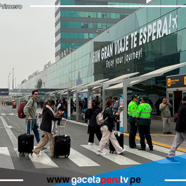 Se restablecieron vuelos nacionales e internacionales 