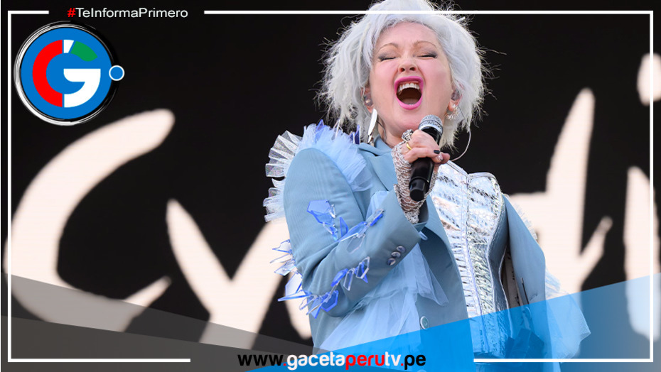 Cyndi Lauper brilla en Glastonbury con un llamado a la equidad de género