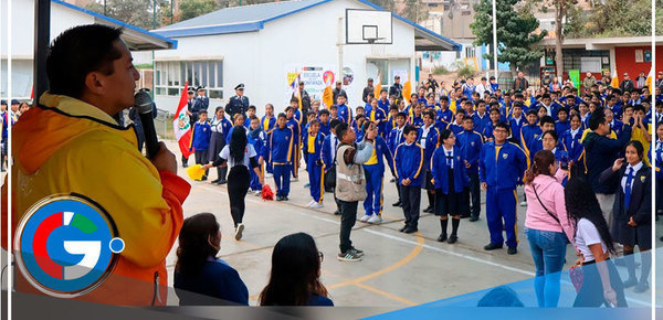 Alcalde de Comas instalará WIFI en 10 colegios del distrito