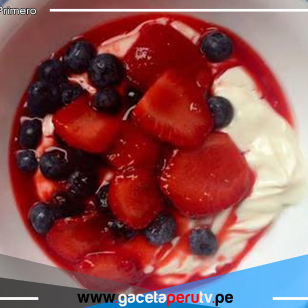 Prepara un rico snack de frutos rojos