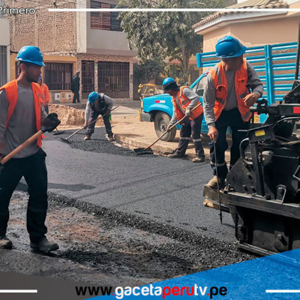 Inician colocación de asfalto en Chacra Cerro - Comas
