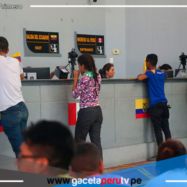 Desde mañana martes venezolanos deberán presentar visa y pasaporte para ingresar a Perú 