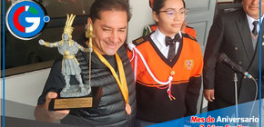 Escolares de Comas reconocen al alcalde Ulises Villegas como líder nacional