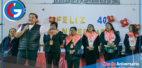 Entrega de credenciales a comités del programa Vaso de Leche por el alcalde de Comas