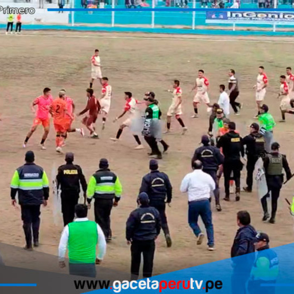 Suspensión de partido por agresión al árbitro en Copa Perú
