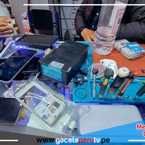 Policía incauta celulares de dudosa procedencia en Cercado de Lima