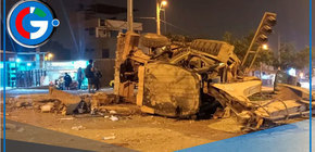 Retroexcavadora fuera de control causa destrozos en Lurigancho-Chosica