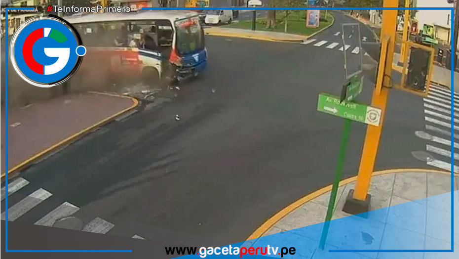 Cuatro personas heridas en choque de bus y camioneta en Miraflores