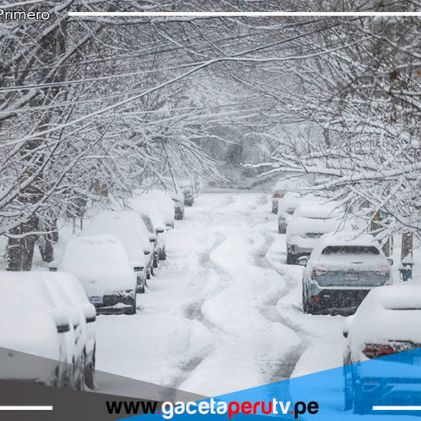 E.E.U.U.:  Nevadas obligan a cancelar vuelos y a declararse en emergencia
