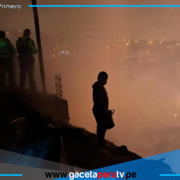 SJM: Bomberos controlan incendio en Pamplona Alta con más de 200 damnificados