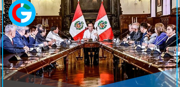 Presidente Jerí dialogó con exGEIN y comisarios PNP