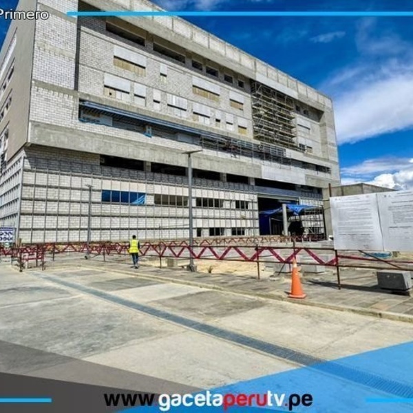 EsSalud construye tres hospitales que atenderán a más de medio millón