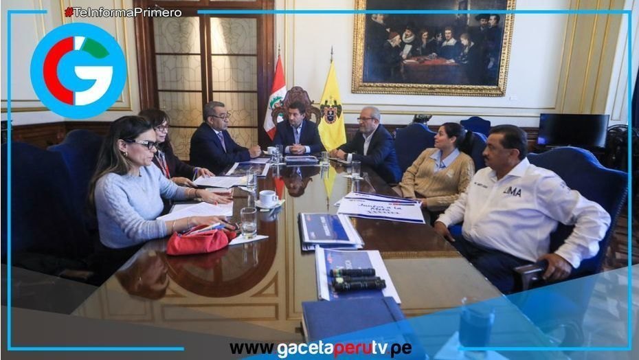 Alcalde y ministro coordinan acciones para nuevo tren metropolitano