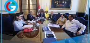 Alcalde y ministro coordinan acciones para nuevo tren metropolitano