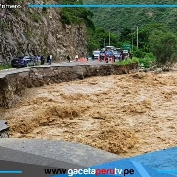 Cajamarca declara emergencia tras crecida y colapso de carretera regional