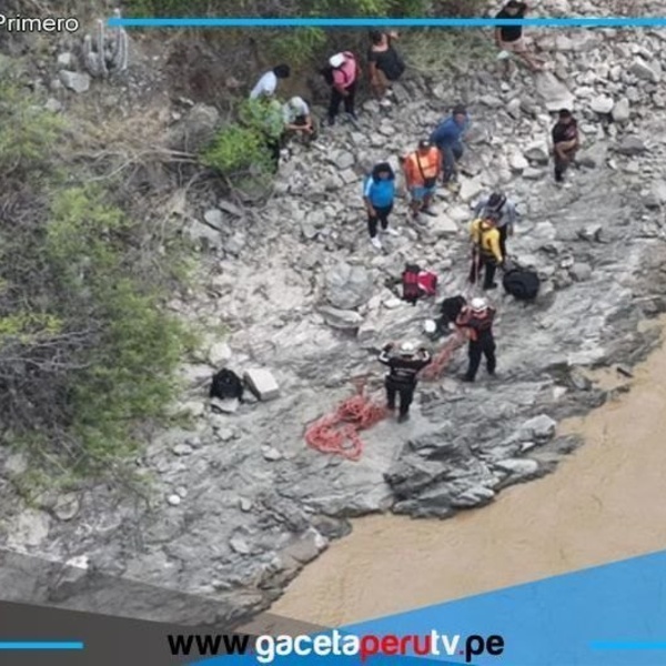 Camioneta cae al río Marañón dejando dos personas aún desaparecidas