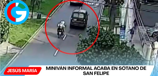 Miniván informal acaba en sótano de San Felipe