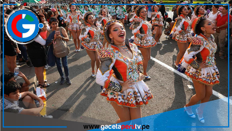 Gran pasacalle honra la Virgen de la Candelaria en Lima