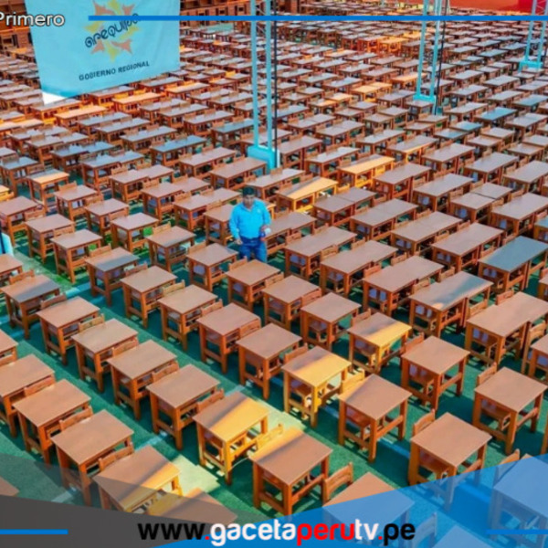 Más de 1200 escolares estrenan nuevo mobiliario