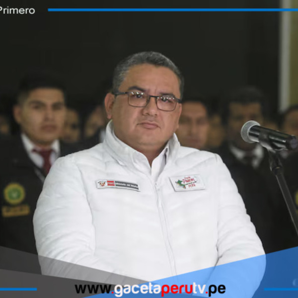 Ministro del Interior Juan José Santiváñez logró viajar a Europa