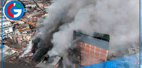 Humo tóxico de incendio en Barrios Altos afecta a SJL y El Agustino