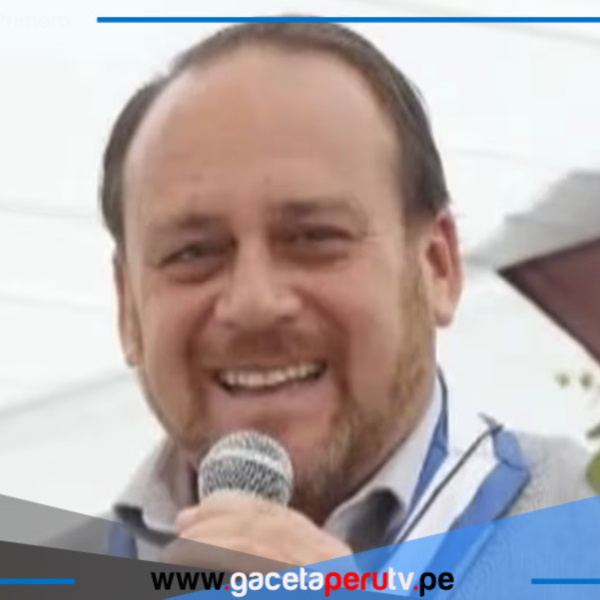 Alcalde arrastra violentamente a su pareja con su camioneta y ella no lo denuncia