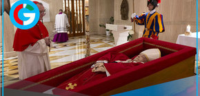 El Vaticano difunde imágenes del Papa Francisco fallecido