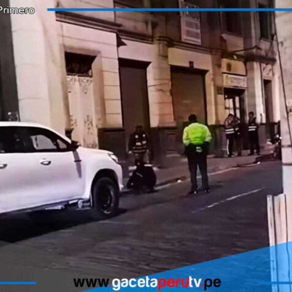 El agresor esperó a su víctima mientras salía de un gimnasio con su pareja
