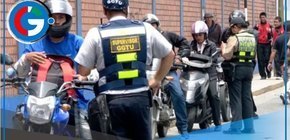 Defensoría sugiere prohibir motos lineales de 6 pm a 6 am. 
