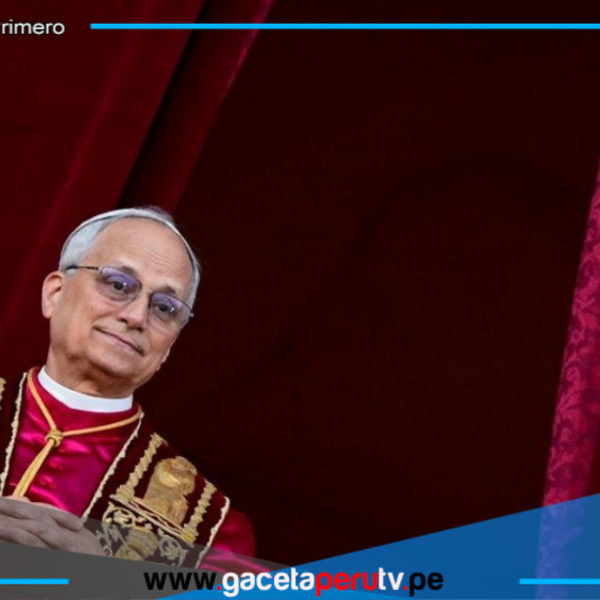 Dina Boluarte espera tener audiencia con el papa León XIV