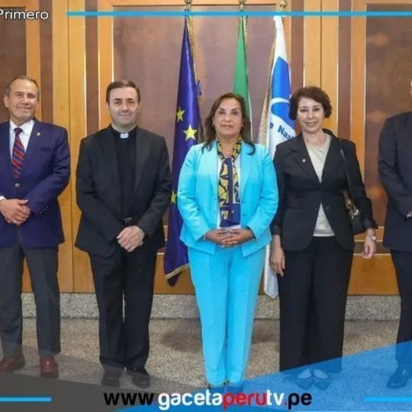 Presidenta Dina Boluarte participa en Roma de misa por el inicio del pontificado de León XIV 